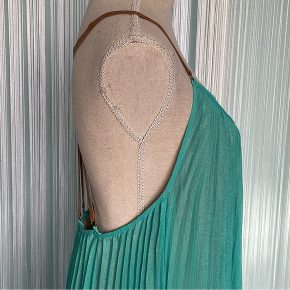 BCBGMAXAZRIA Pleated Maxi Dress NWT Size L - Picture 10 of 17